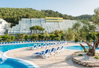 Hotel Mimosa - Maslinica Hotels & Resorts has Balcony rooms