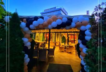 Hotel Royal has Balcony rooms