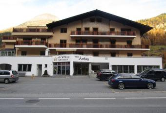 Haus Anton S  lden - Apartments & Zimmer has Balcony rooms