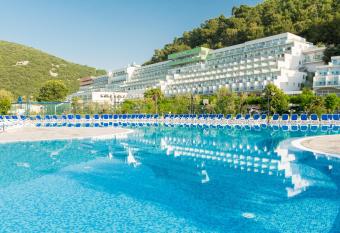 Hotel Hedera - Maslinica Hotels & Resorts has Balcony rooms