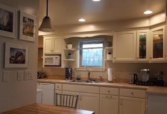 Becky's Condo allows 18 year olds to book a room