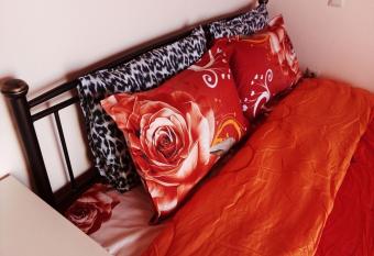 S.D APARTMENT has Balcony rooms