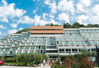 Hotel Narcis - Maslinica Hotels & Resorts has Balcony rooms