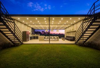 Samsara Villa - Joshua District allows 18 year olds to book a room