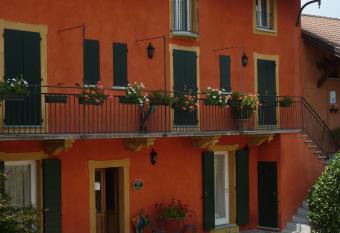 Locanda la Casetta has Balcony rooms