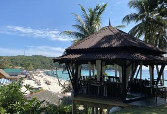Aman Dan Laut has Balcony rooms