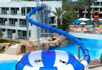Leonardo Club Eilat - All Inclusive allows 18 year olds to book a room