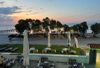 Ammos Hotel has Balcony rooms