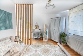 Casa Santa has Balcony rooms