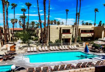 Desert Vacation Villas has Balcony rooms