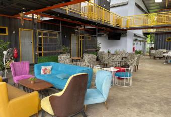 7 Inn Semporna has Balcony rooms