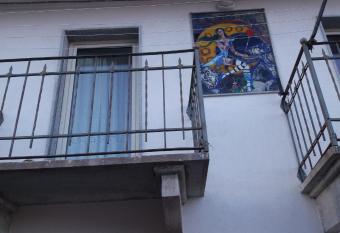 CASA DAISY has Balcony rooms