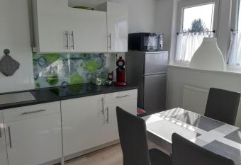 Ferienwohnung Jasmin allows 18 year olds to book a room