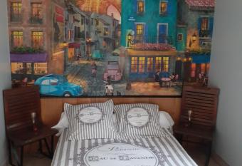 ancienne maison des templiers has Balcony rooms