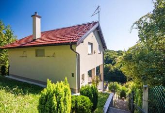 Ku  a za odmor Nature has Balcony rooms
