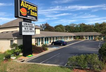 Airport Inn Motel Richmond has Smoking rooms