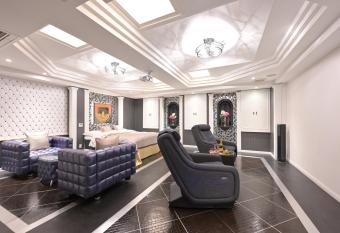 Hotel Crystal Gate Nagoya - Adult Only has Smoking rooms