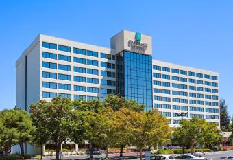 Embassy Suites by Hilton Santa Clara Silicon Valley allows 18 year olds to book a room