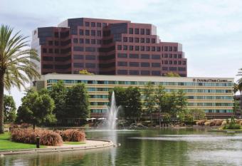 DoubleTree by Hilton Orange County Airport allows 18 year olds to book a room