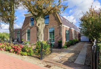 B&B Blossom has Balcony rooms