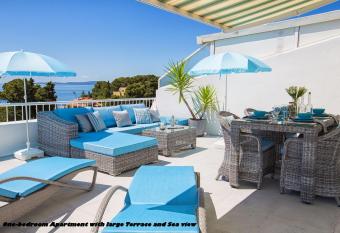 Holiday Apartments Split has Balcony rooms