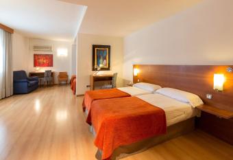 Hotel Torre Monreal allows 18 year olds to book a room