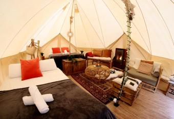 Kampaoh C  rdoba allows 18 year olds to book a room