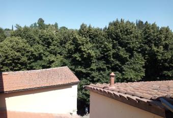 home paolina has Balcony rooms