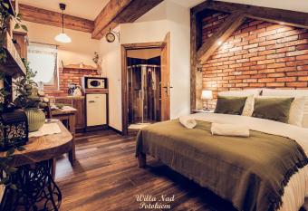 Willa Nad Potokiem has Balcony rooms