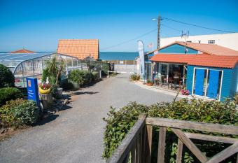 borddemer h  tellerie de plein air has Balcony rooms