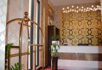 Hotel Crowner David allows 18 year olds to book a room