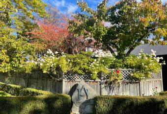Arrowtown House Boutique Hotel has Balcony rooms