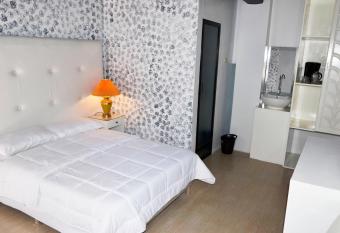 Grand Peninsula Suites has Balcony rooms