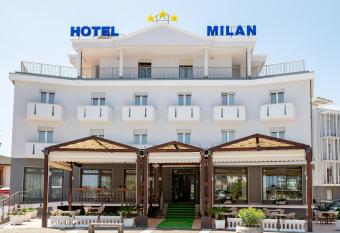 Hotel Milan has Balcony rooms