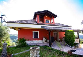 B&b Villa Santa Sofia by holidayngo has Balcony rooms