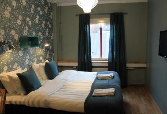 Uppsala CityStay Hotel allows 18 year olds to book a room