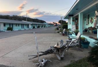 Swell Motel has Balcony rooms