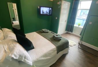 Tegfan -The Anglesey Townhouse allows 18 year olds to book a room