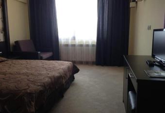 Park Hotel Stratesh has Balcony rooms