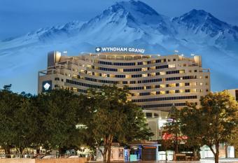 Wyndham Grand Kayseri has Smoking/Balcony rooms