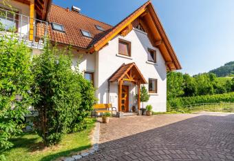 Ferienwohnung Liebich has Balcony rooms