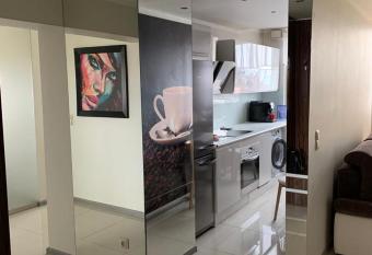 Look of Dreams - Apartament w Superjednostce allows 18 year olds to book a room