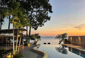 Blue Orchid Beach Krabi - SHA Certified has Balcony rooms