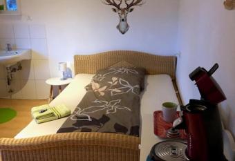 G  stezimmer S    - Scharf has Balcony rooms