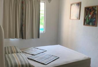 Apartamento allows 18 year olds to book a room