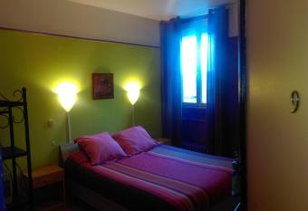 Hotel le Rallye allows 18 year olds to book a room