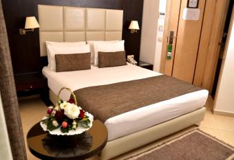 Malak Hotel has Balcony rooms