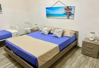 Casa Vacanze Lorenz has Balcony rooms