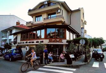 Hotel Albatros New Town has Balcony rooms