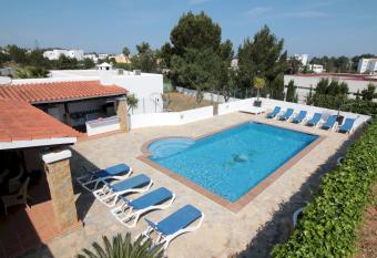 Villa Mollie Ibiza has Balcony rooms